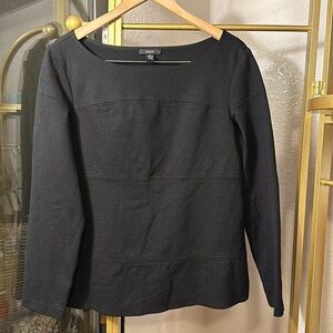 Alfani black shirt/sweater Thick Material Stretch with side zipper size 16